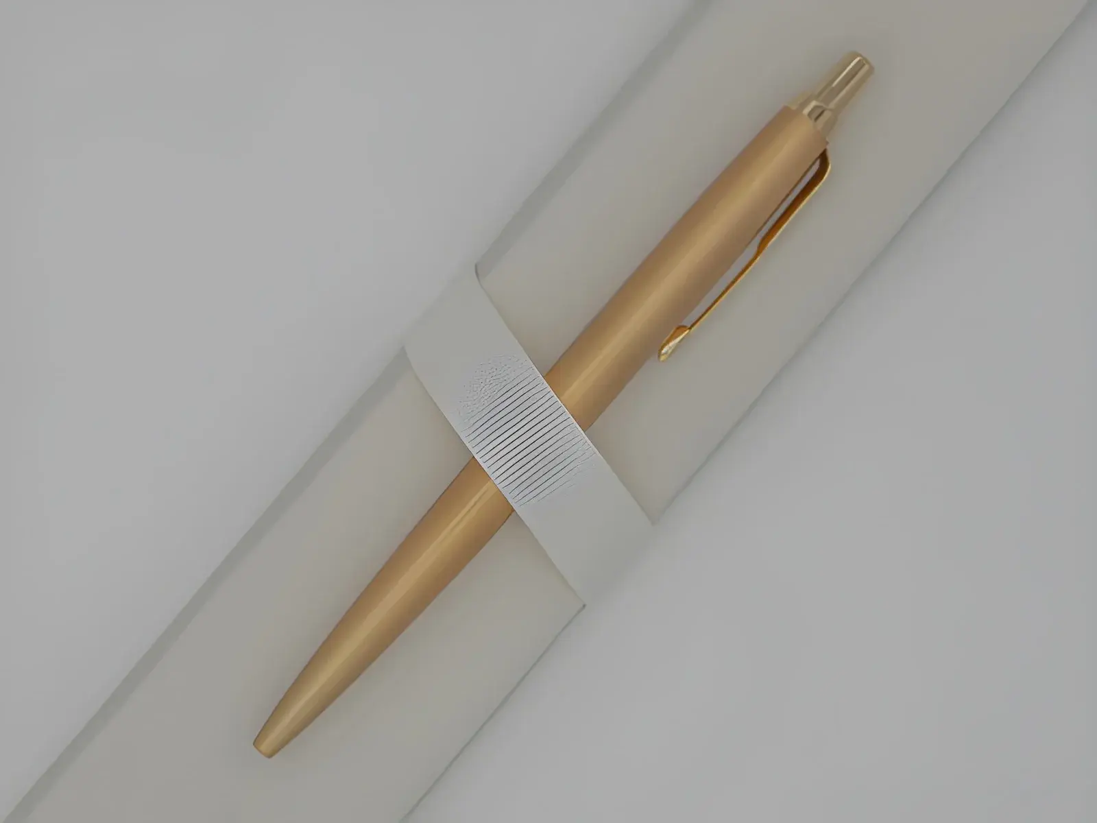 Why Branded Parker Pens Make an Impressive Corporate Gift